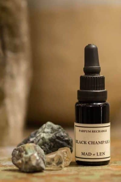 La Galeria Elefante Black Champaka Oil