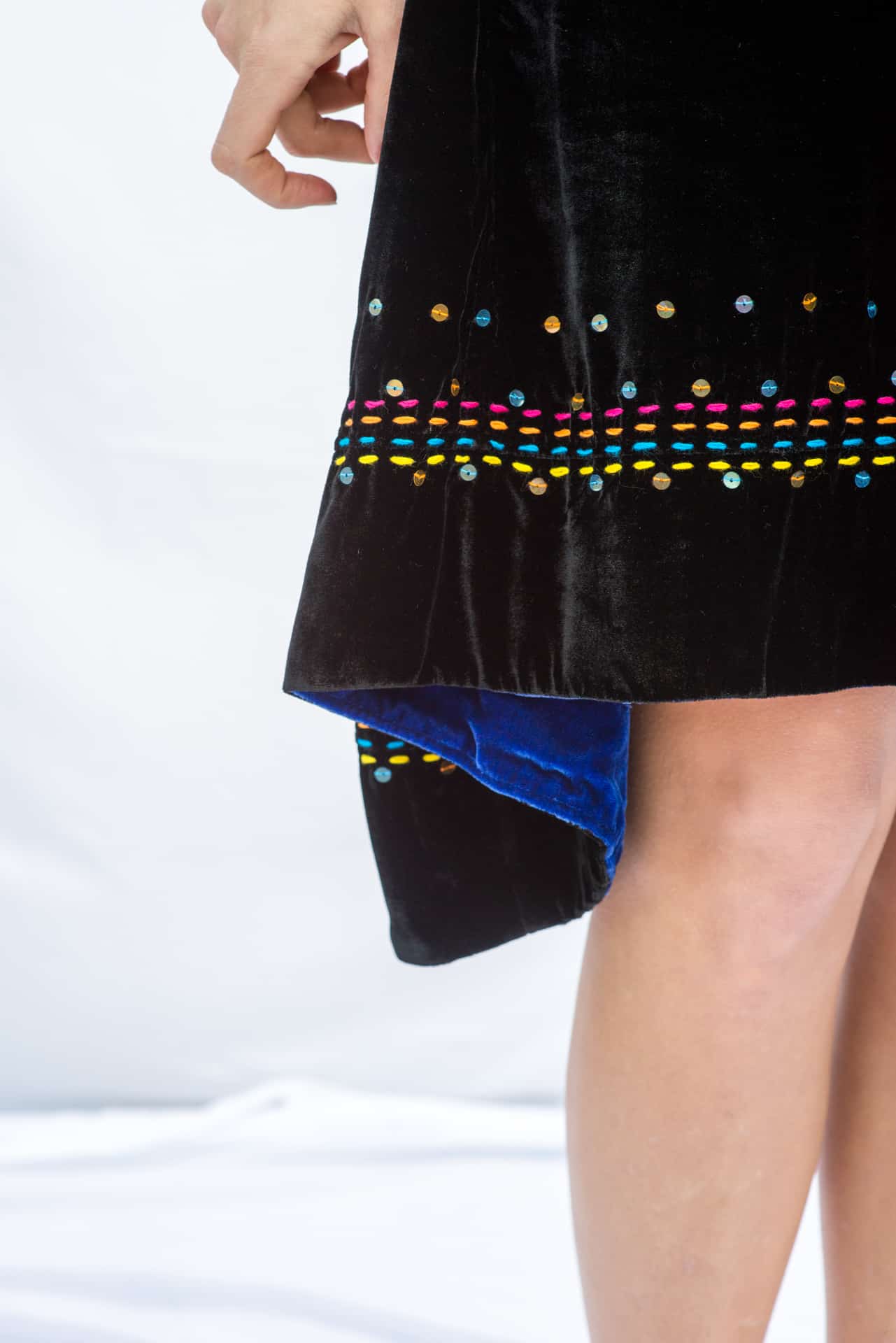 GLITTER EMBROIDERY VELOUR SKIRT - スカート