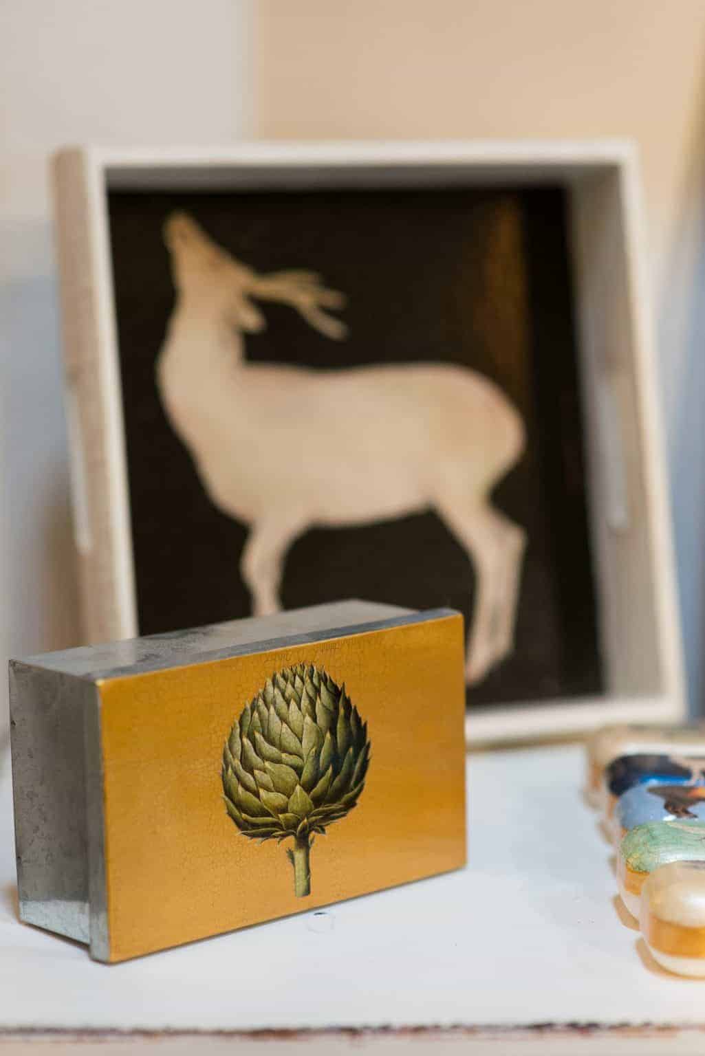 Vibrant art pieces featuring abstract and modern designs at La Galeria Elefante, Artisanal Artistry showcasing unique artwork and creative cultural expressions.