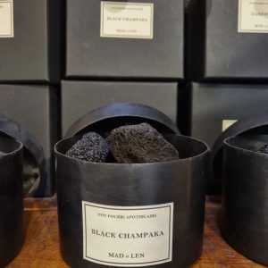 アロマグッズ MAD et LEN Pot Pourri \"BLACK CHAMPAKA\" pot-pourri-apothicaire-with-