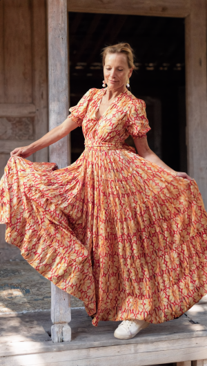 Lyrical Dress Short Sleeves in Cotton