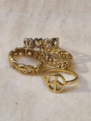 gold band rings 1