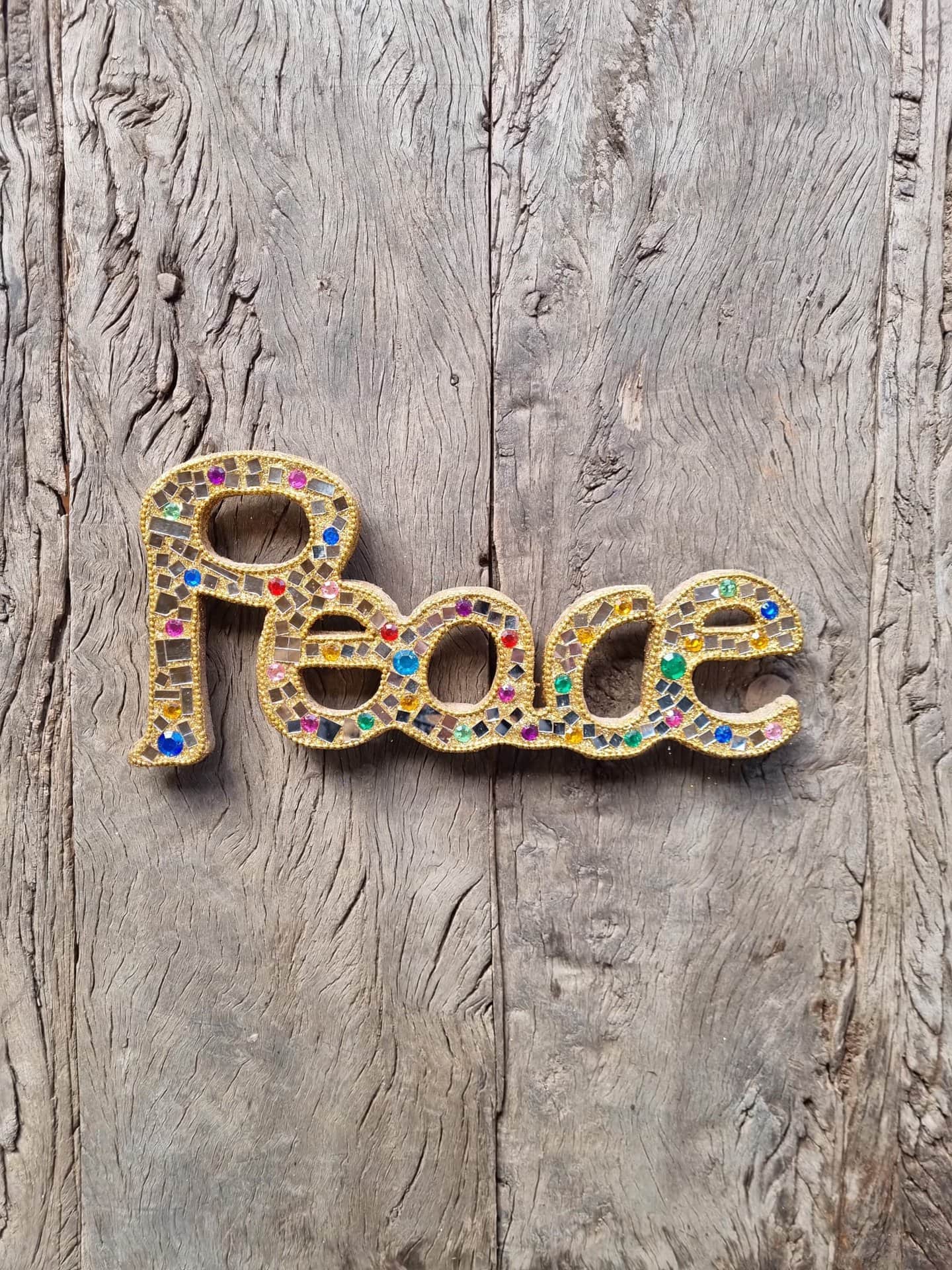 peace glitter sign gold 1